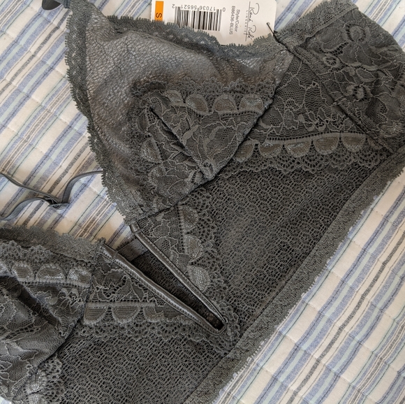 René Rolf Bralette - Picture 2 of 3